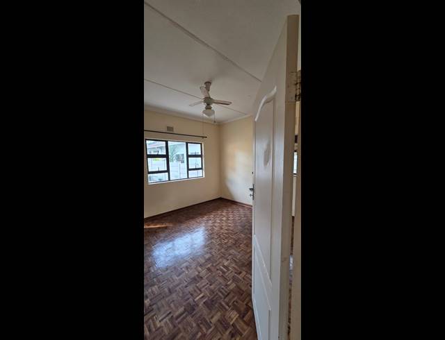 3 BEDROOM HOUSE TO LET IN MEER EN SEE